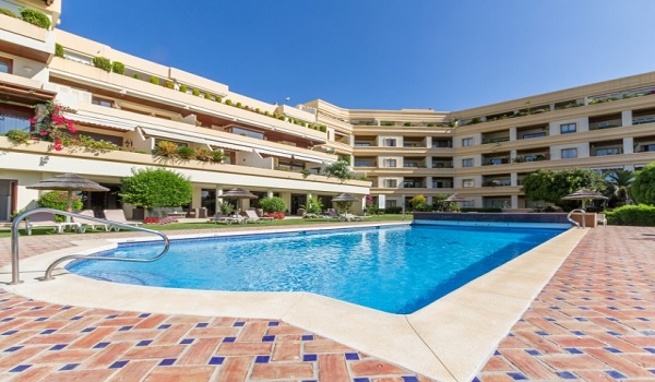 Apartments For Sale in Hotel del Golf, Nueva Andalucia, Marbella. | LuxuryForSale.Properties, Luxury Real Estate For Sale & Rent.