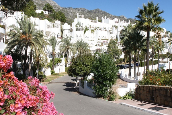 Homes For Sale in Jardines Colgantes, Marbella Golden Mile. | LuxuryForSale.Properties, Luxury Real Estate For Sale & Rent.