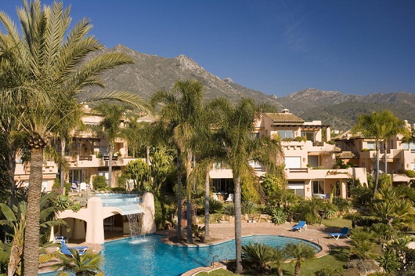 Homes For Sale in El Alfar, Marbella Golden Mile. | LuxuryForSale.Properties, Luxury Real Estate For Sale & Rent.