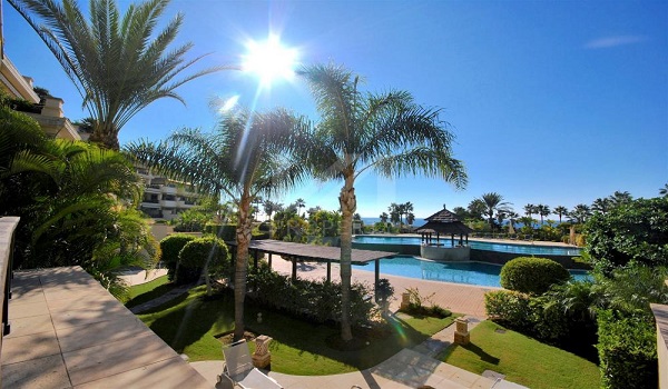 Apartments For Sale in Laguna de Banus, Puerto Banus, Marbella. | LuxuryForSale.Properties, Luxury Real Estate For Sale & Rent.