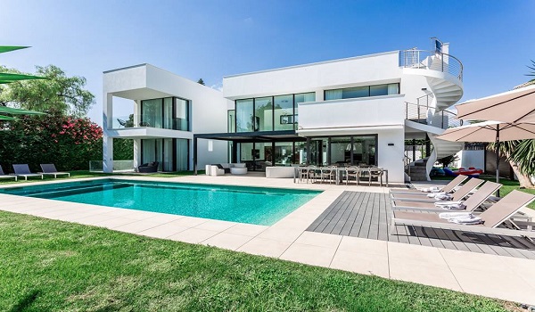 Villas For Sale in Lorea Playa, Marbella | LuxuryForSale.Properties, Luxury Real Estate For Sale & Rent.