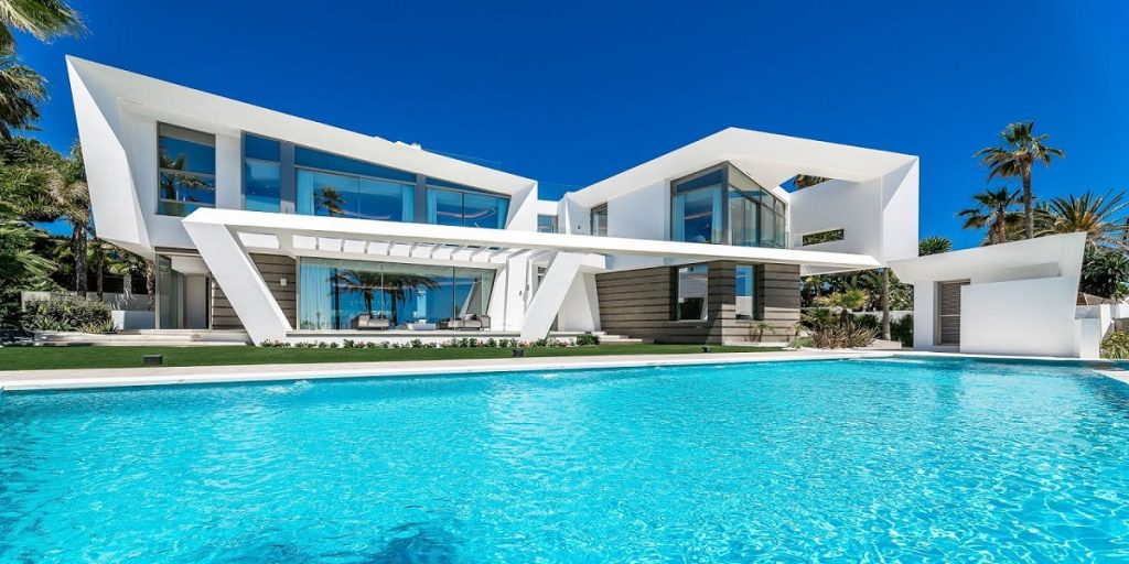 beachside villa marbella