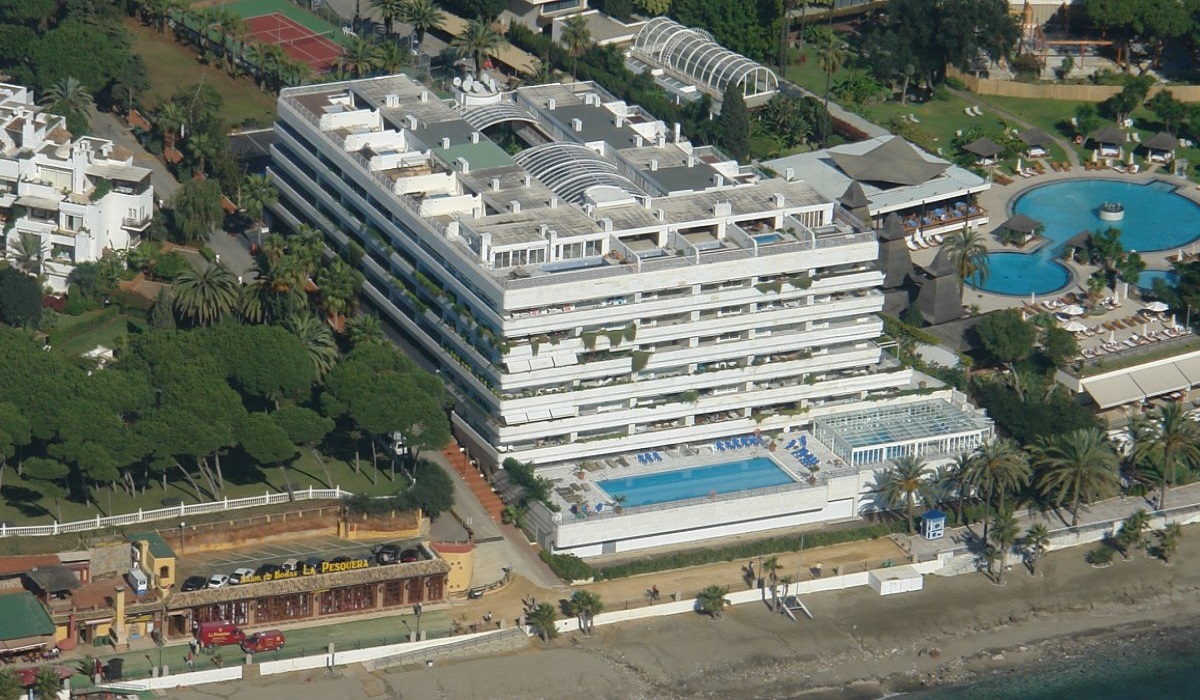 beachfront marina mariola, marbella