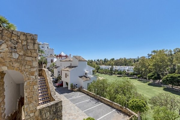 Homes For Sale in Eagles Village, La Quinta, Benahavis. | LuxuryForSale.Properties, Luxury Real Estate For Sale & Rent.