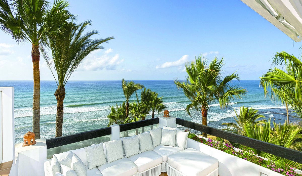 Marbella Golden Mile first line beach apartment frontline beach luxury apartment