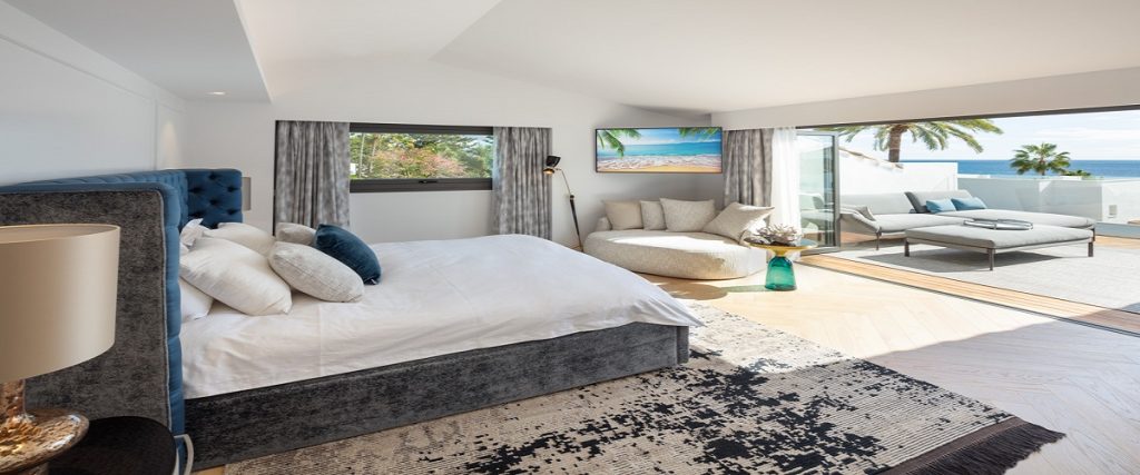 villa for sale in puente romano, marbella.
