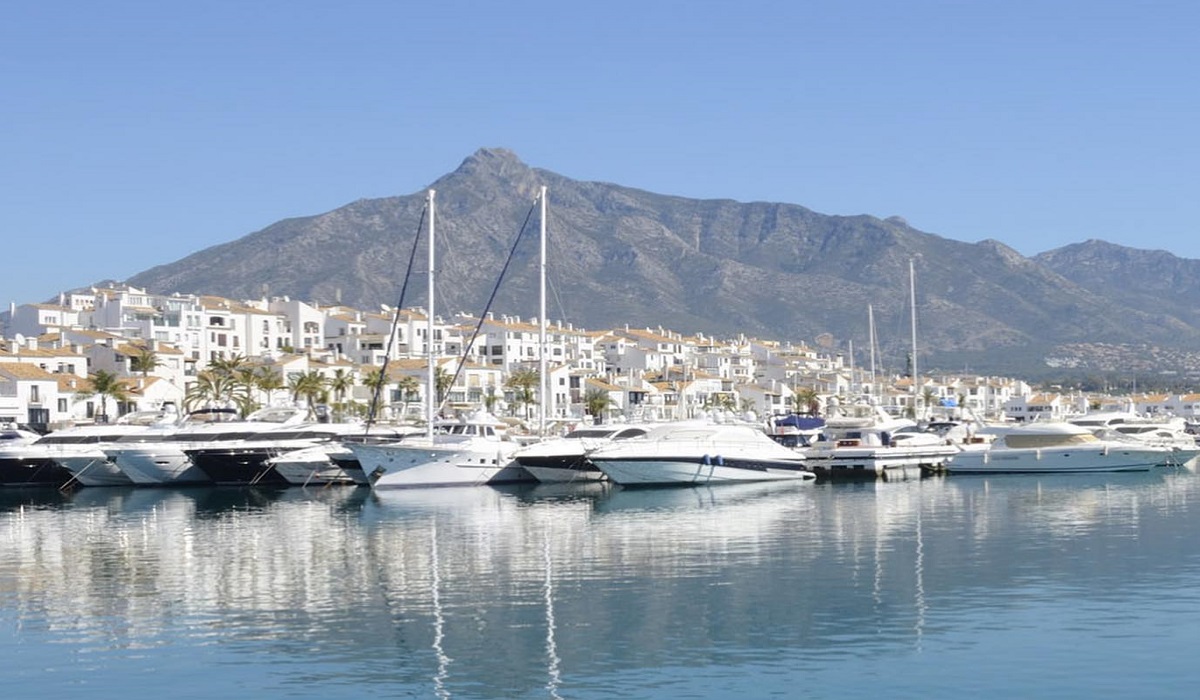 banus yatchs
