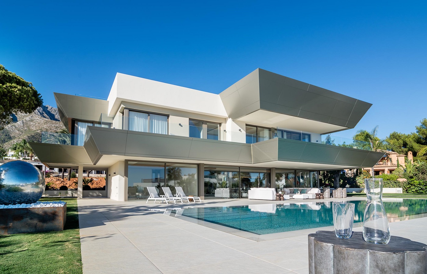 nagueles villa