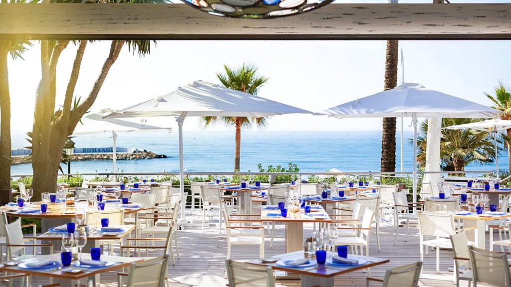 Puente Romano beachfront