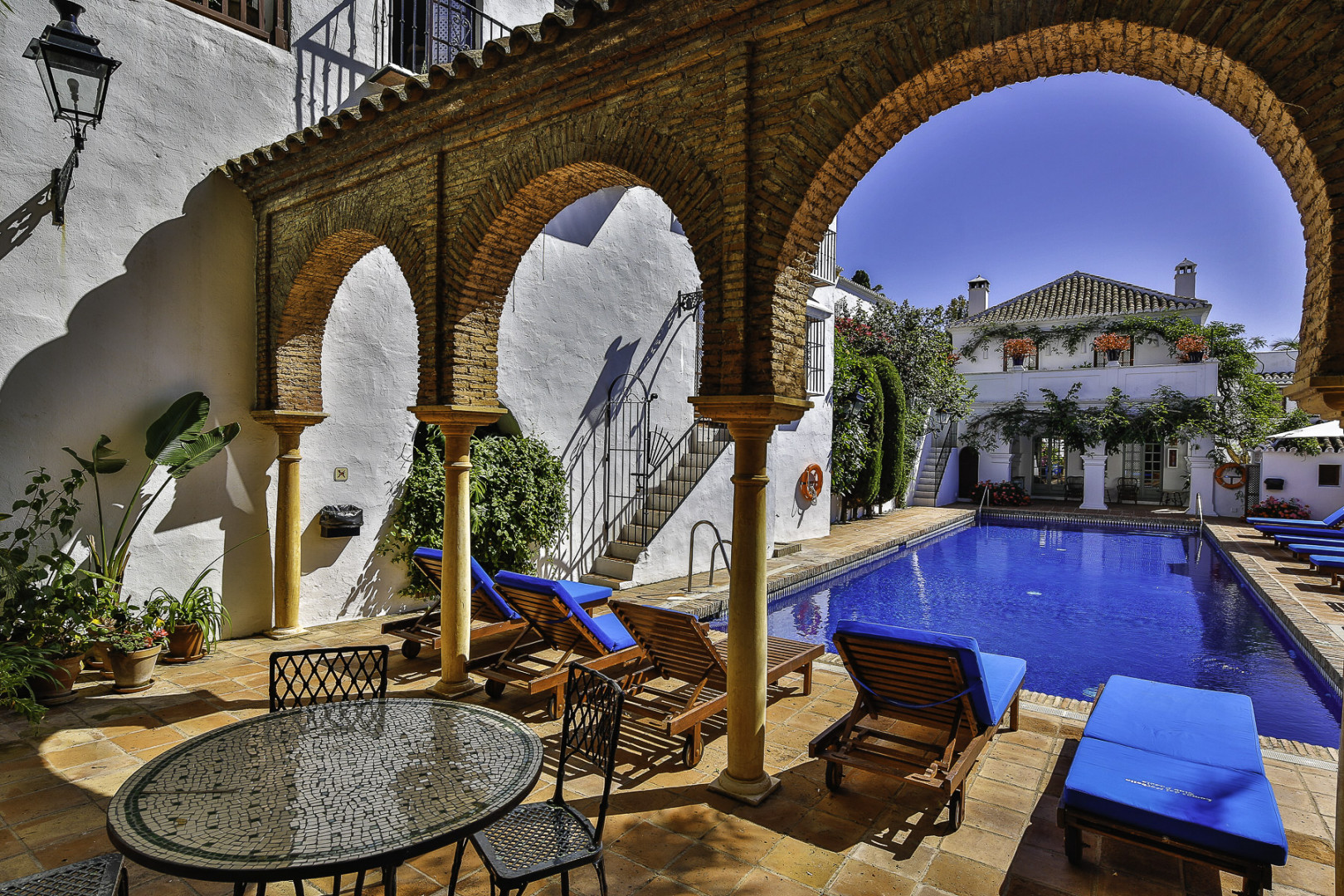 Golden Mile Marbella Real Estate.